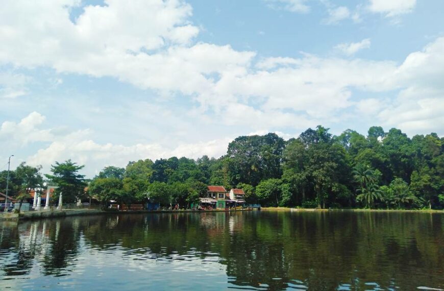 Setu Gede : the Biggest Lake in Bogor City