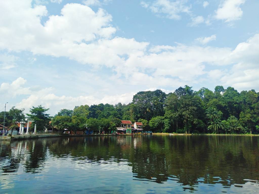 setu gede the biggest lake in Bogor City 3